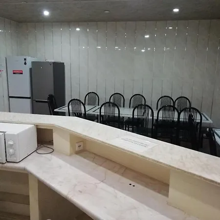 заводу 410 ца Inn *